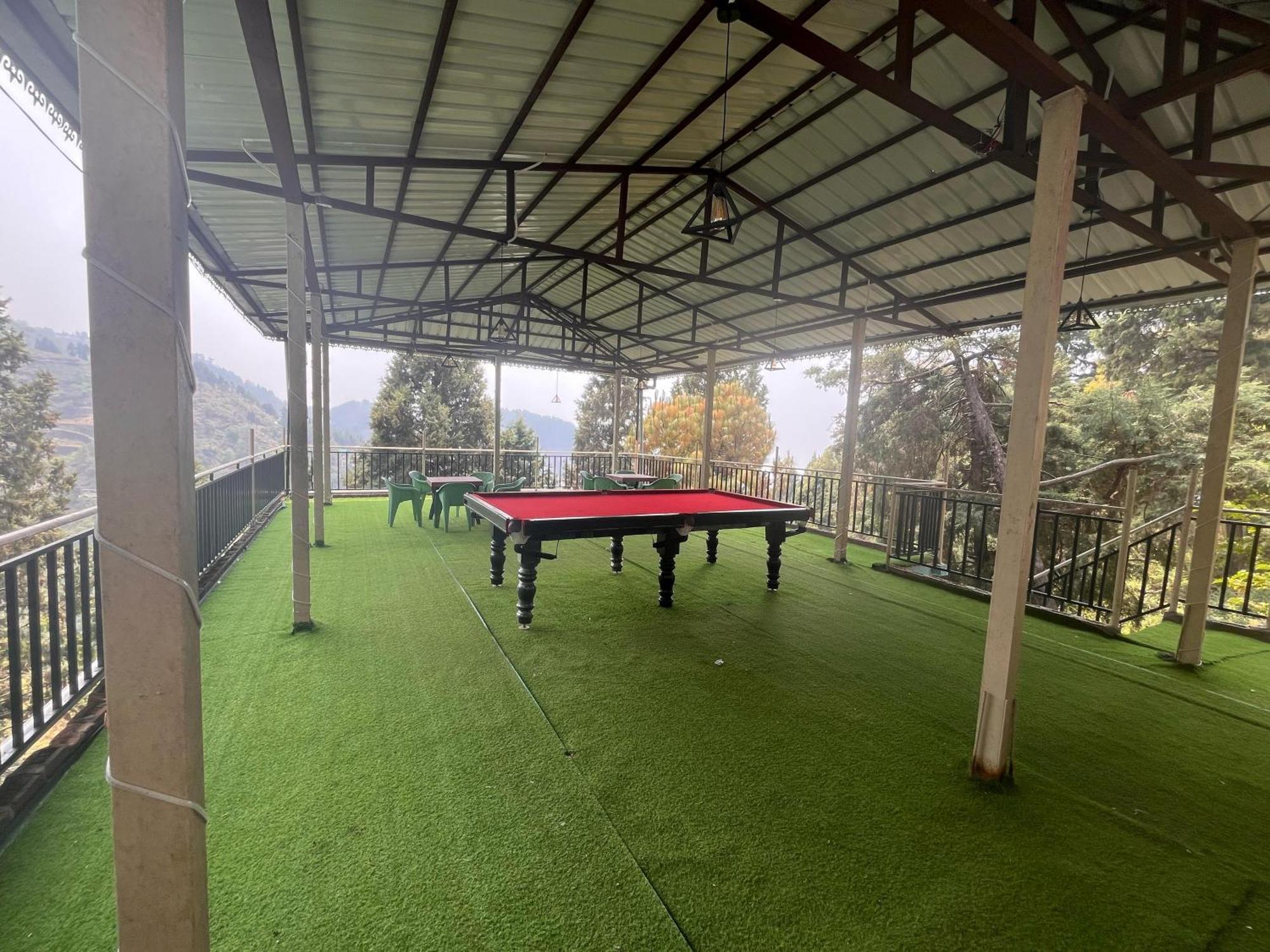 Royal Hill Inn Mussoorie Extérieur photo