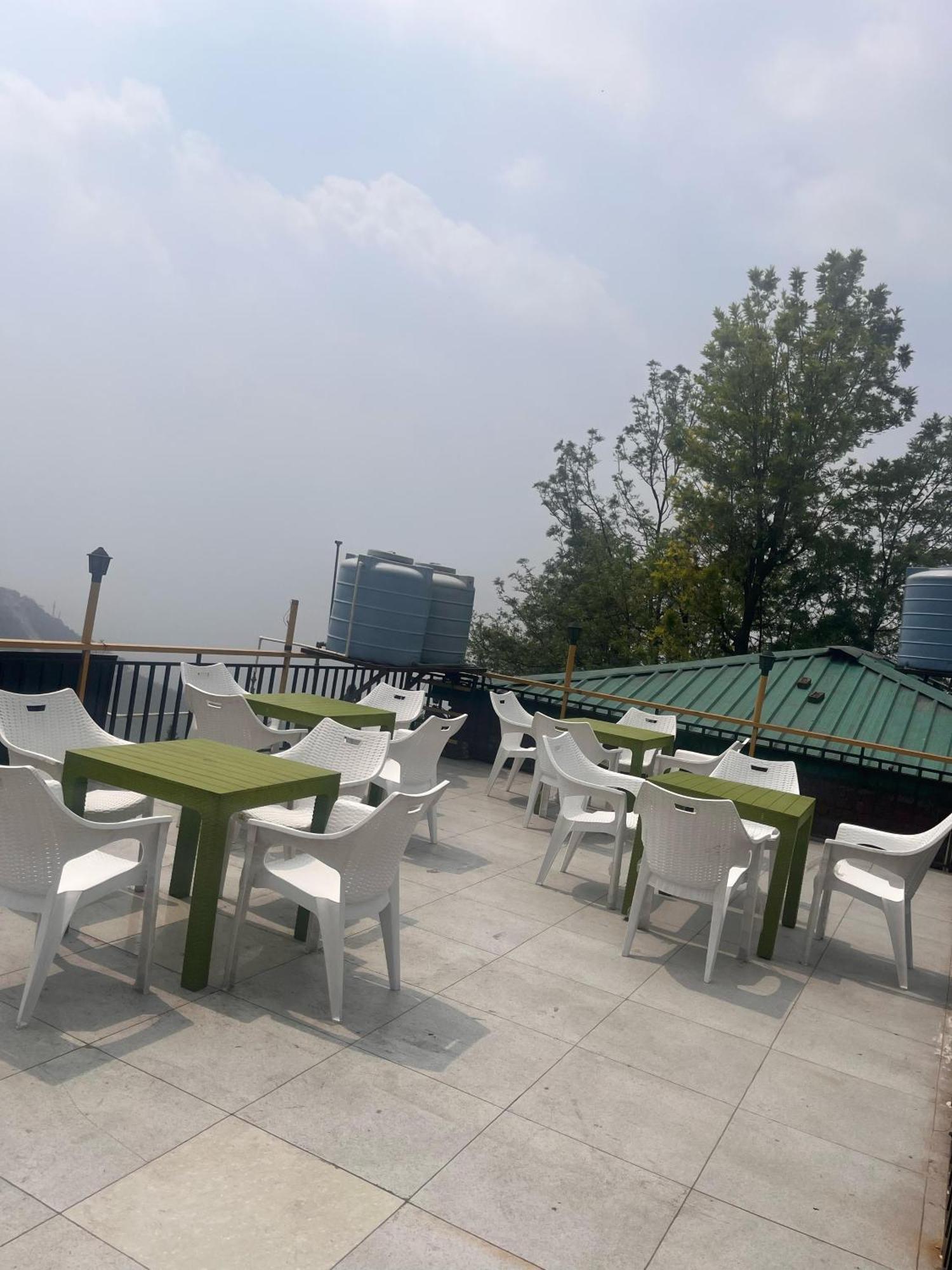 Royal Hill Inn Mussoorie Extérieur photo