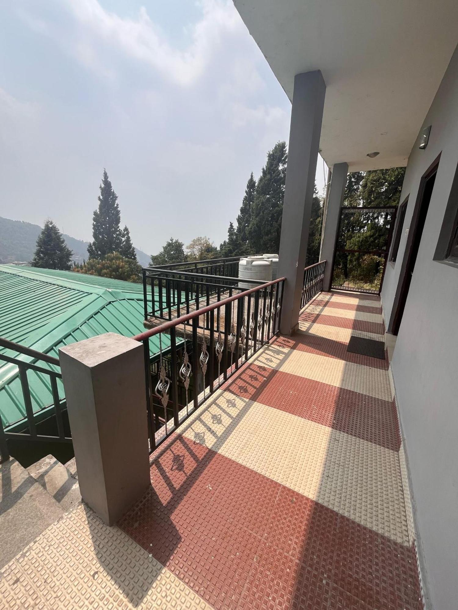 Royal Hill Inn Mussoorie Extérieur photo